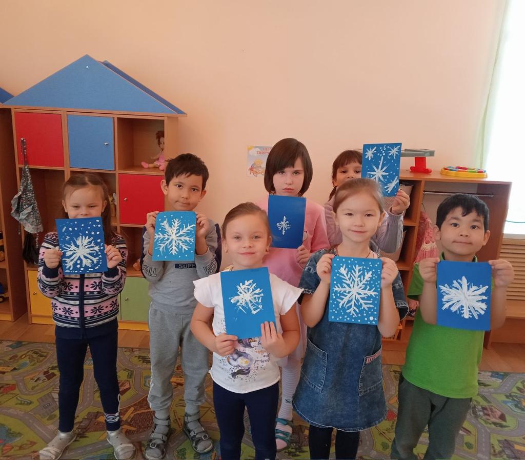 <a href="/NU_Koryakina/">Наталья Корякина</a> <a href="/nf_popova/">Наталья Попова</a> <a href="/K4nxp4feozqmLZh/">Оксана Вотякова</a> 
Здравствуй, зимушка-зима!
Белым снегом нас покрыло
И деревья и дома.
В логопедической группе "Васильки" сп"Детский сад" с.Рождествено, прошло занятие "Зимняя природа" .