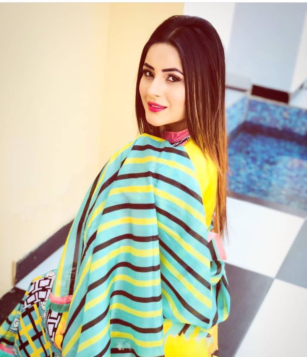 Binged_'s tweet photo. Wishing a #HappyBirthday to the pretty and adorable #ShehnaazGill 🎊🎉🎊

@ishehnaaz_gill we wish that destiny bestows its most precious blessings on you ❤️❤️. God knows you deserve it ❤️❤️

#HappyBirthdayShehnaazGill 🥳🥳 https://t.co/BE3csoFqmR