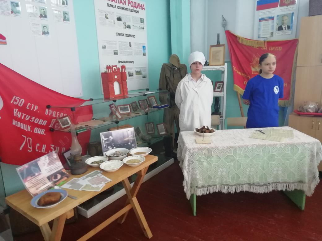 27 января-День снатия блокады Ленинграда. В ГБОУ СОШ №1 с.Обшаровка прошли Уроки Мужества в рамках Всероссийской акции "Блокадный хлеб". #БлокадныйХлеб63 #МолодежьСамарскойОбласти #МыПомним