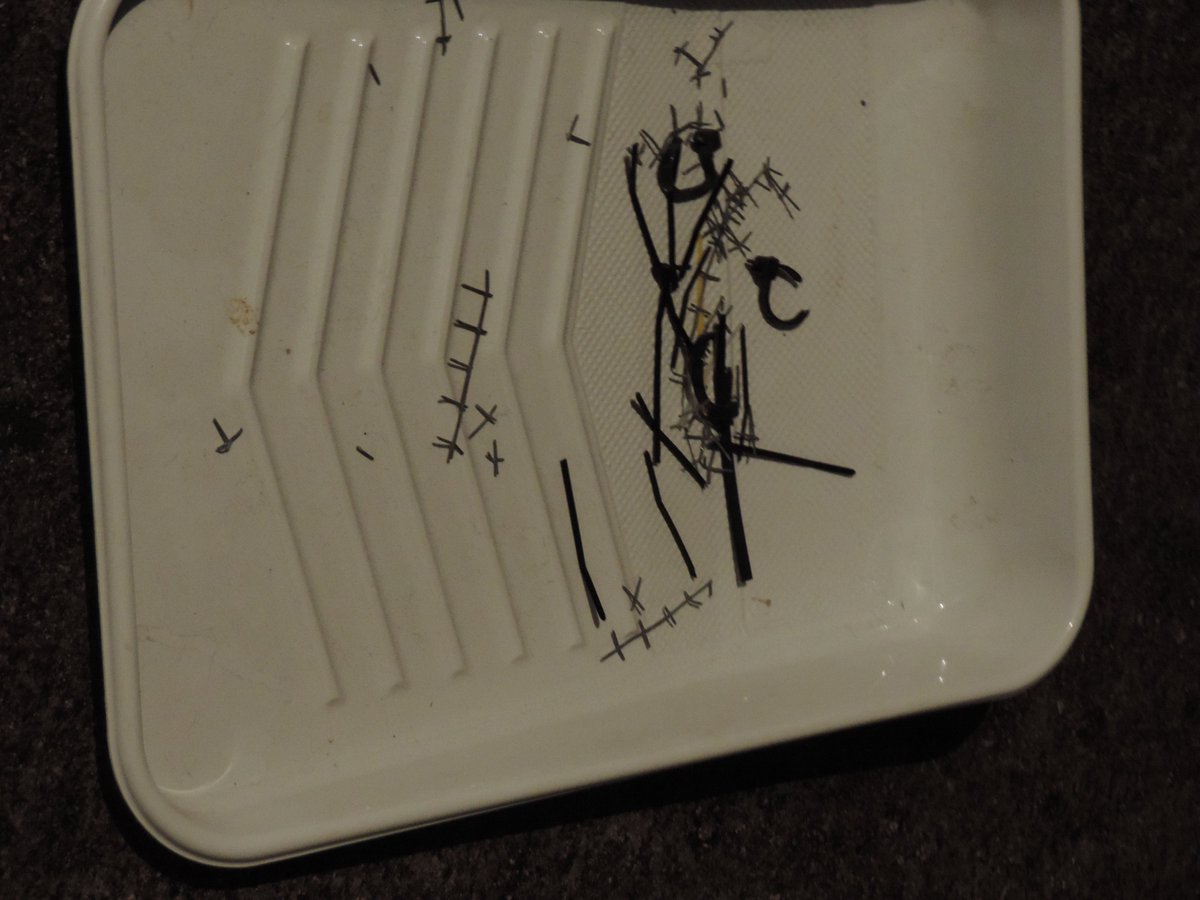 fearlesslyloyal's tweet image. Not the most fun task however i was a required must. A few by products of the @#WIProgress fine tuning. Cut the sharp ends and wire wrapped the perimeter of the Dish with a protective wrap. Been gouged, stuck &amp;amp; snagged by those jagged edges many a times...Yup drew blood also