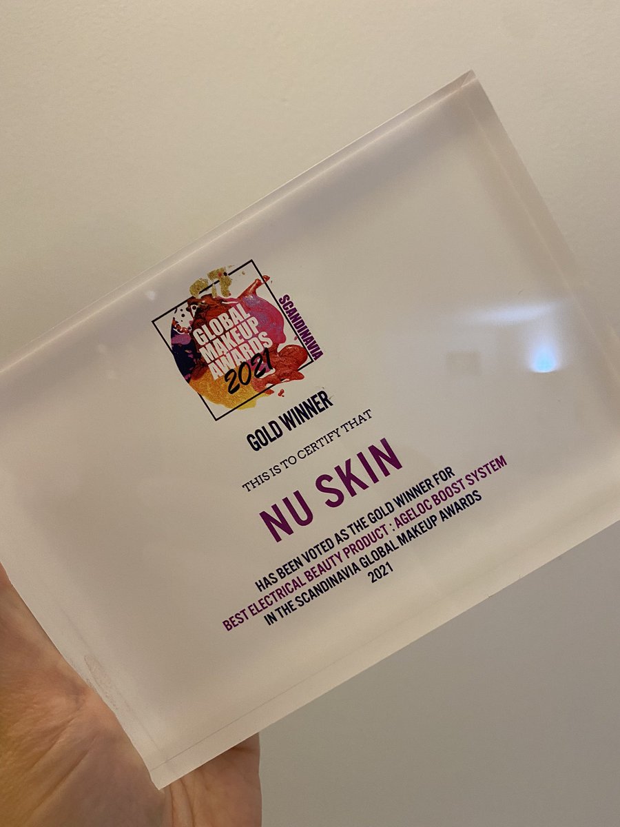 GMakeupAwards's tweet photo. Beautiful trophies for the 2021 Scandinavia Global Makeup Awards #beautyawards #makeupawards #gma #globalmakeupawards https://t.co/yMPzgjfo0w