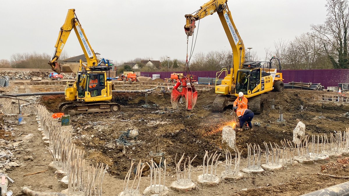 We are excited to show the latest progress photos of the new Rivermead Leisure Centre <a href="/ReadingCouncil/">Reading Borough Council</a> . Everything is beginning to take shape: the first slab pour of 160 m3 of concrete to the sports hall floor, the lift shaft base and the excavation of the diving pool.