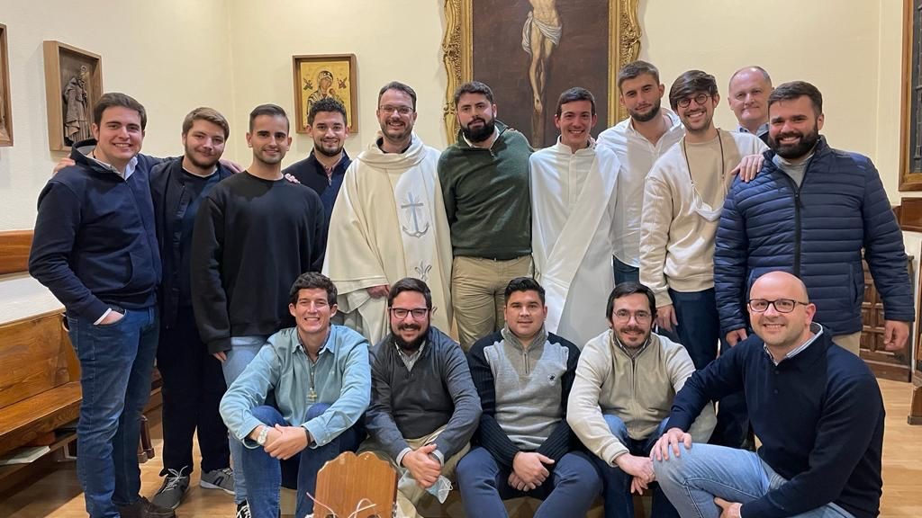 RedentoristasES's tweet photo. .@damianmariavoz La Pastoral Juvenil Vocacional Redentorista @PJVREsp arranca #2022 con mucha fuerza
➡️https://t.co/Ks2jaIQB7m
#PJVR https://t.co/gfCkYugWdt
