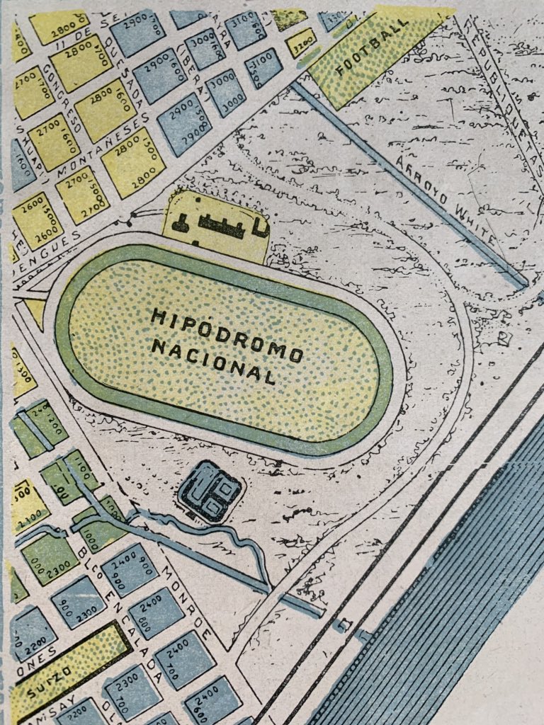arroyoslibres's tweet photo. El Hipódromo Nacional estuvo en actividad desde 1887 hasta 1911. 
En 1920, las #topadoras municipales arrasaron la zona y, en la década del 30, parte del predio fue vendido a particulares, siendo el más famoso el Club River Plate, que construiría el estadio #Monumental. https://t.co/Y54lgO9NC0