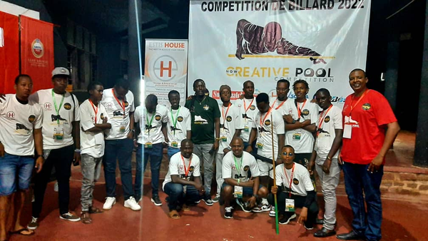 house_estis's tweet photo. « Who is the best » : Lundi le 24 Janvier, les participants aux huitièmes de finale du tournoi individuel de billard portaient des T-shirt  et des badges imprimés par ESTIS HOUSE, sponsor officiel de ce tournoi organisé par l’agence événementielle @NowCreative1 . https://t.co/CLiLvXV6GI