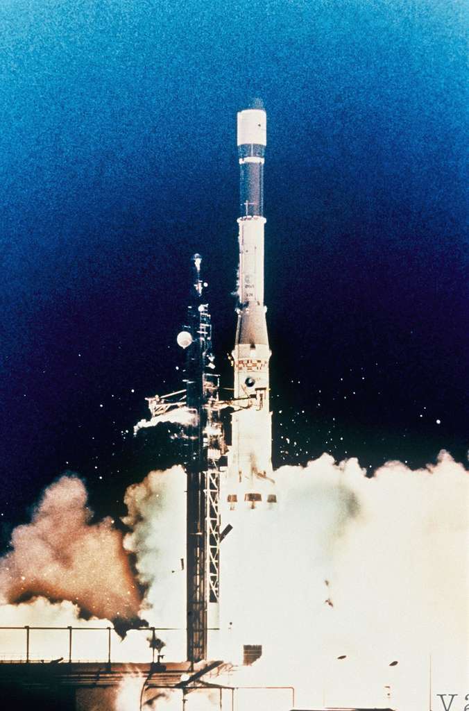 EuroSpaceHist's tweet photo. #OTD 27 January 1989, launch of #Ariane2 V28 with @INTELSAT 5AF15 on board @esa_sts @CNES @Arianespace @ArianeGroup @ESA_fr https://t.co/SMO53Sq3y0