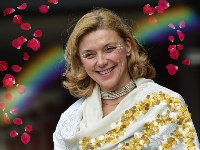 In un Paese amministrato da uomini goffi e privi di ogni minima parvenza di stile, noi meritiamo una dea, noi meritiamo Elisabetta #Belloni

#PdR #Quirinale