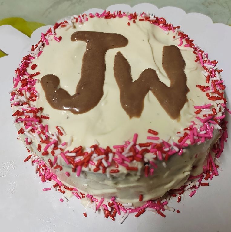 Gyunog's tweet photo. 7/7 Enhypen low budget cake agenda completed! Super late post na pero I made this during their birthdays ❤️❤️❤️ https://t.co/AaeQhgMgwd