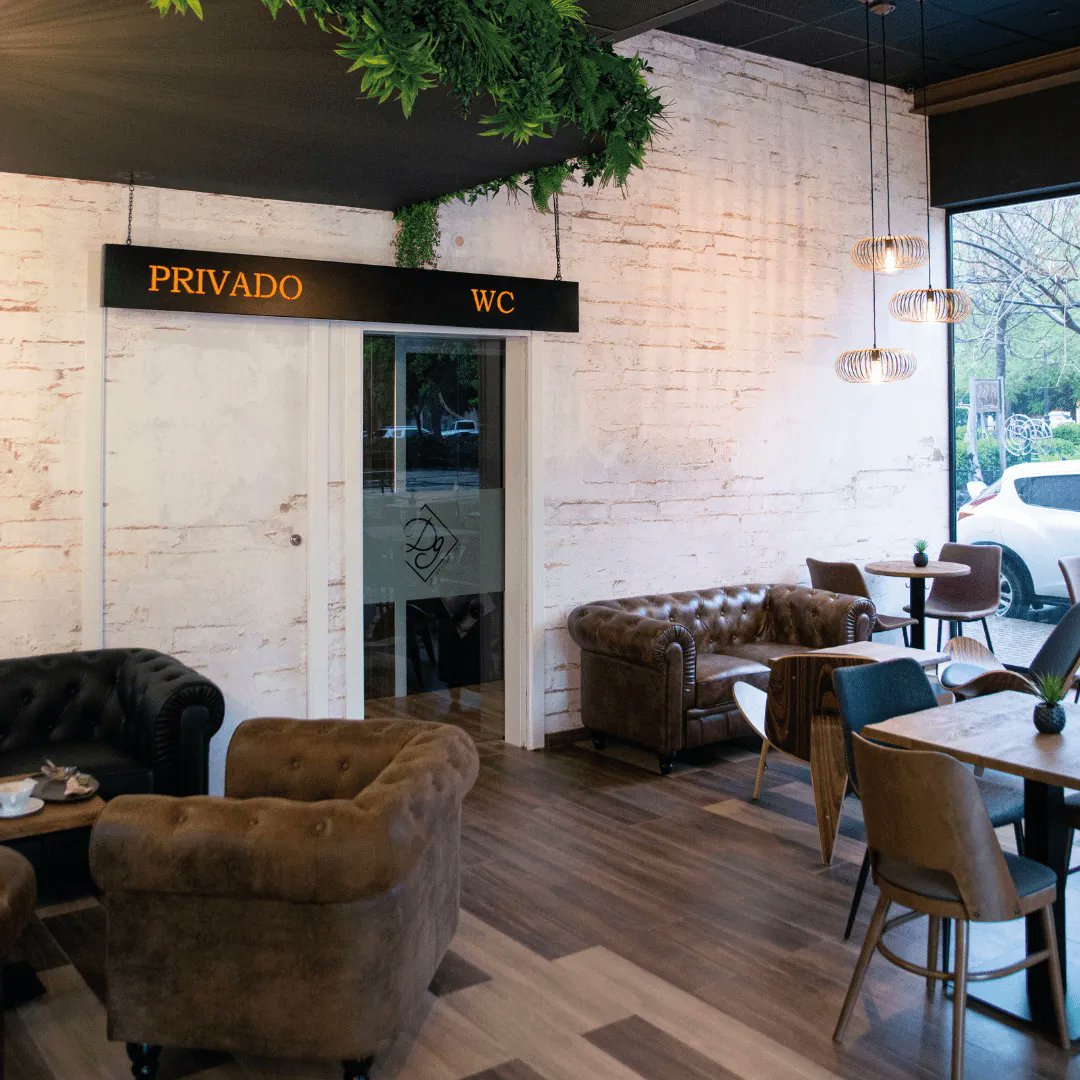 Las paredes con ladrillo vista tienen un encanto innato que muestra naturalidad sin tapujos, y ofrece un potencial decorativo único👌👌

Elegancia, adaptabilidad y belleza son algunas de sus características.
¿En qué espacio te imaginas este papel?