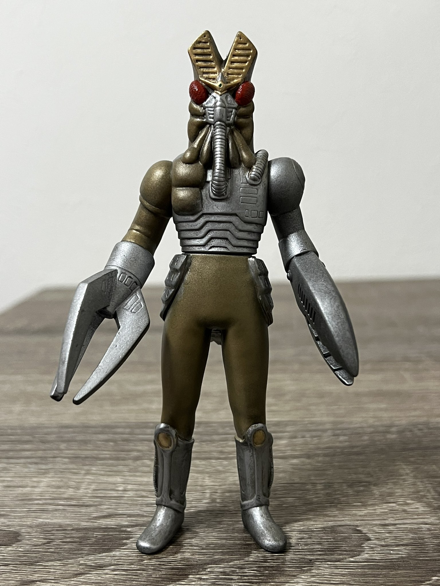 メカバルタン星人