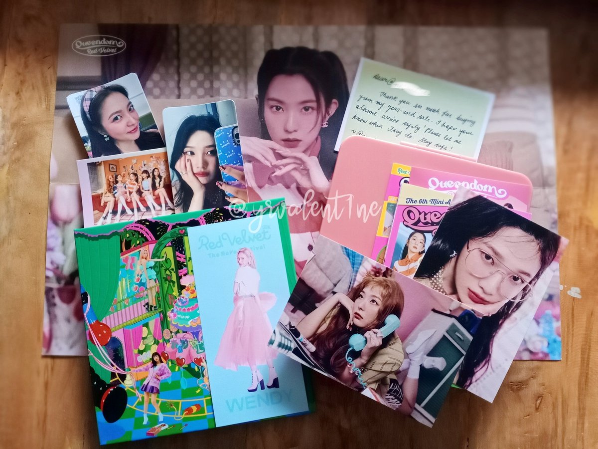 yrvalent1ne's tweet photo. [ #yrvlmails ✨ ]

hostage era is over, my cake girls finally came home! the packaging was vv secure and the freebies are so cute ^^ tysm @peachcarte for the smooth transaction, hoping to buy from you again! 🥺💛

#peachcartefeedback <3 https://t.co/k2e2bhTOnL