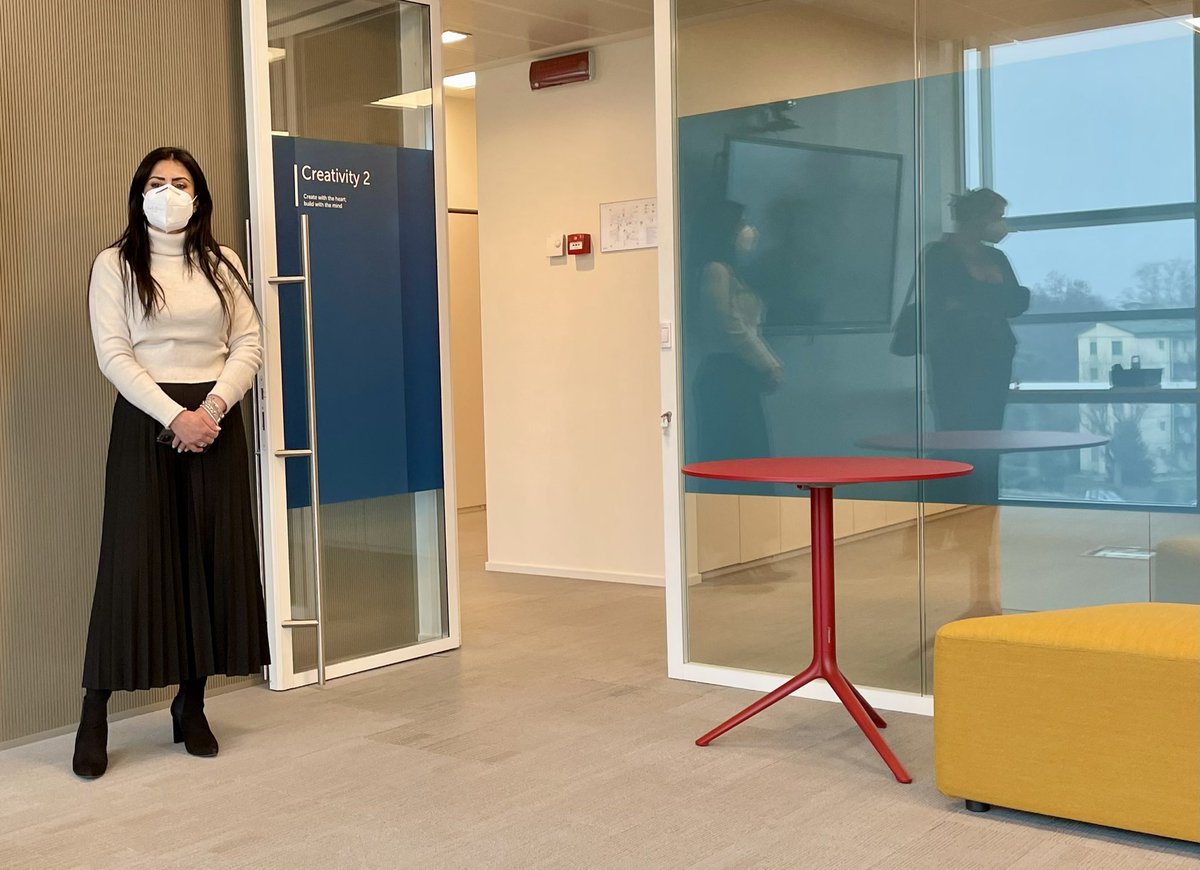 PEDeBauw's tweet photo. 🇧🇪🇮🇹 W/ Belgian #Pharma top company #UCB in #Milan:

👏🏻 Inspiring vision &amp; business development
🙏🏻 Focus on people &amp; relations, forward looking #ActivityBasedWorking policy
🧍🏻‍♀️🔬Inspired by patients. Driven by science.

👉🏻 UCB = major #sustainable player in #neurology #immunology https://t.co/VW43GTX2M1
