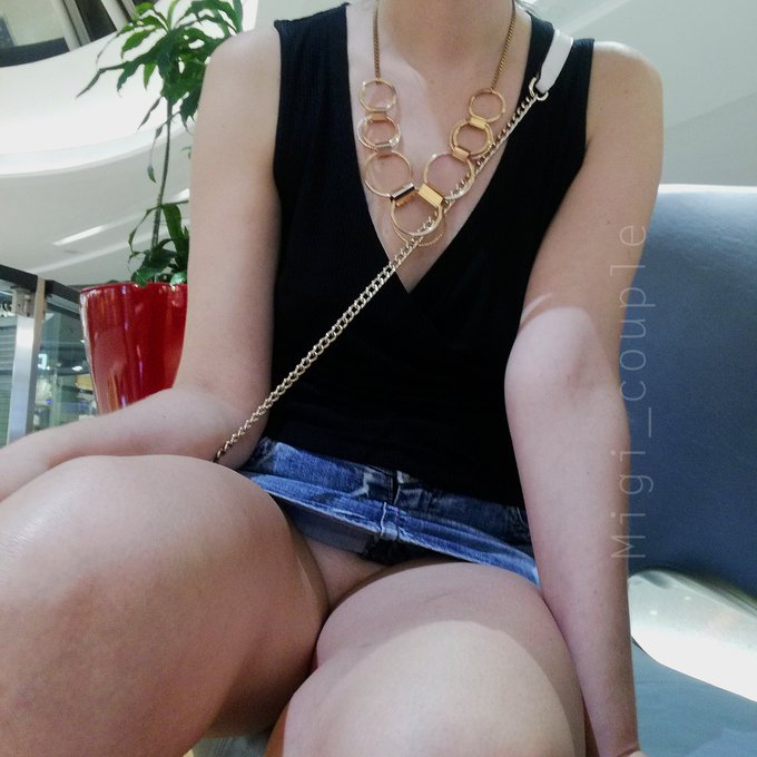 &Egrave; possibile secondo voi essere timida ed esibizionista allo stesso tempo?! https://t.co/PpPHMFi1ri<a href="/tag/sheer"class="tags"><span>#sheer</span></a><a href="/tag/onesie"class="tags"><span>#onesie</span></a><a href="/tag/hotwife"class="tags"><span>#hotwife</span></a><a href="/tag/subgirl"class="tags"><span>#subgirl</span></a><a href="/tag/submisson"class="tags"><span>#submisson</span></a>