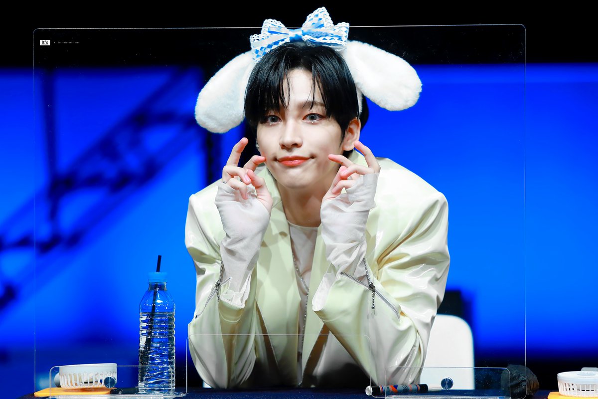 Its_991213's tweet photo. 220116    
#온리원오브 #나인 #OnlyOneOf #nine https://t.co/r7P52dNOD1
