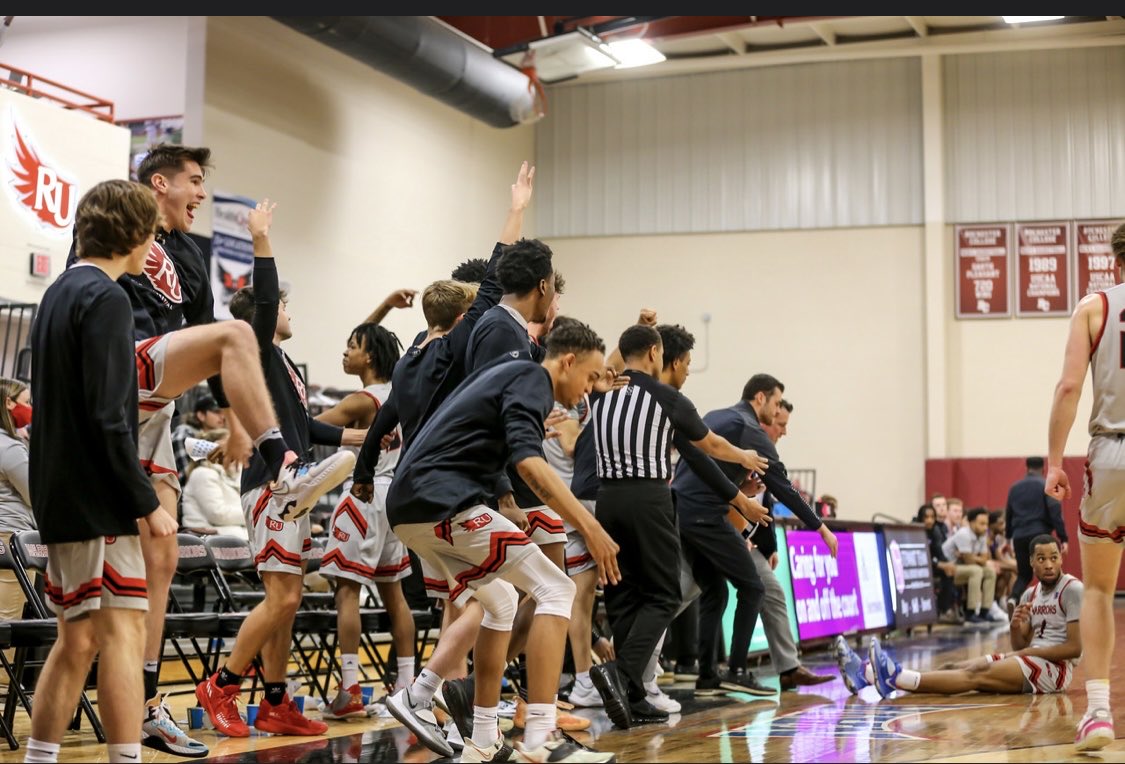 Every one of these guys wants to be in the game. But we have success year in and out because even when not in the game, they find a way to help us win. #teammatters 
#playyourrole
#buildculture