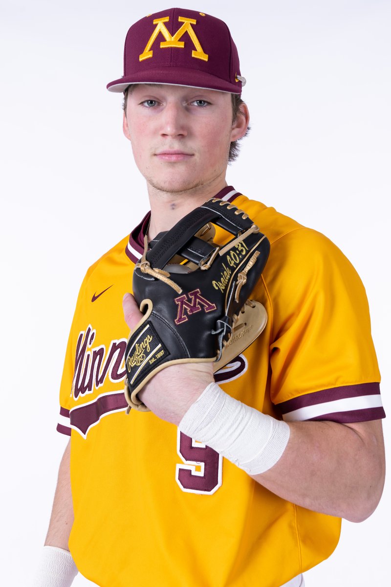 Media Day means the season is right around the corner! B1G things coming in 2022 ⏳ #Gophers 〽️⚾️