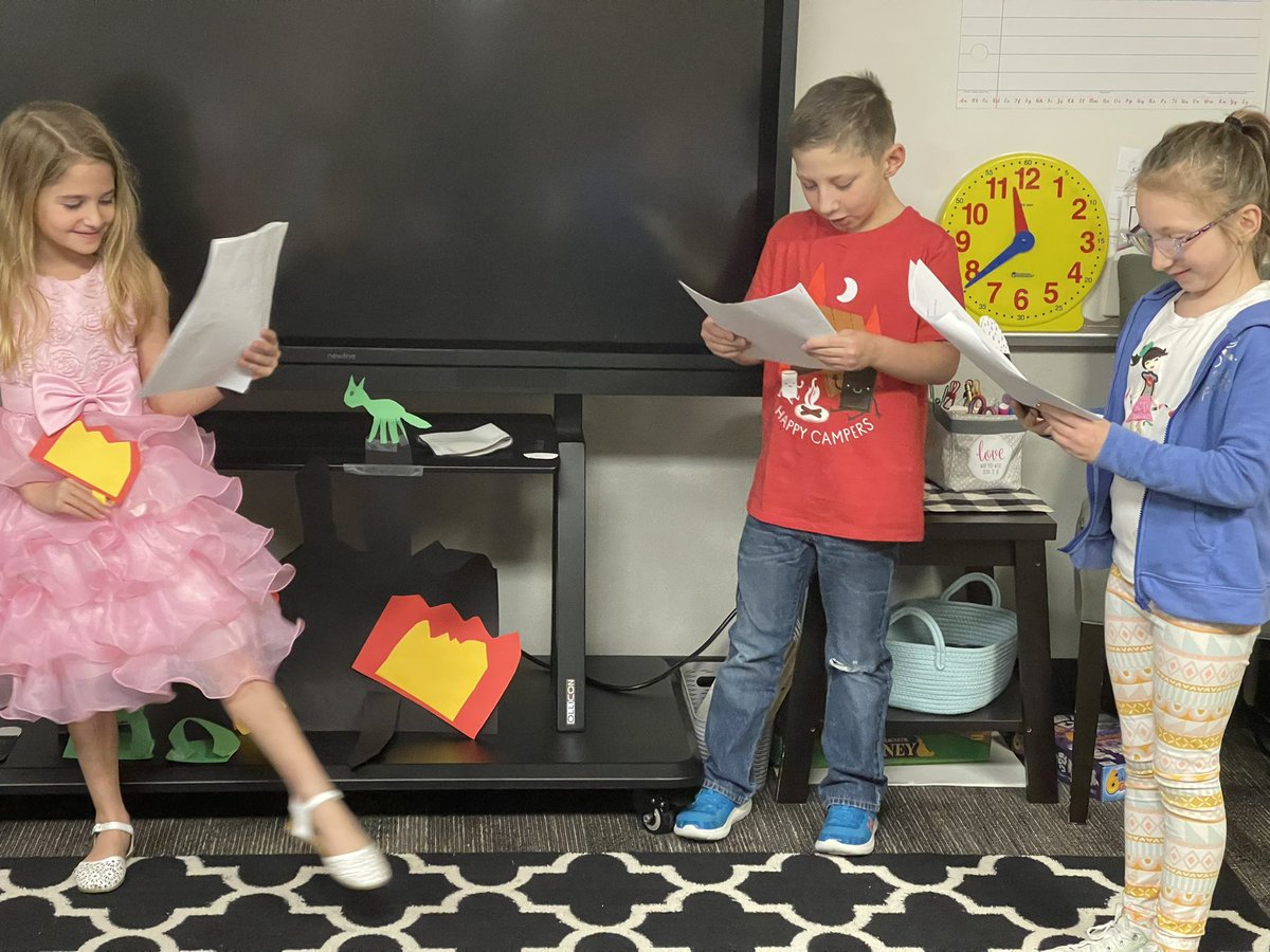 We didn’t save the drama for our mamas!! Our class did a fabulous job presenting their plays to our class!! 🎭 #everychildreads #CardinalPride #FCE2022 <a href="/Humble_ElemELA/">Humble ISD Elementary ELA</a> @MrsHathorn_FCE <a href="/HumbleISD_FCE/">Fall Creek Elem</a>