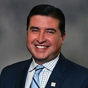 MARCKCMetro's tweet photo. Thanks for your continued service to the MARC Board and the #KCregion:
1st Vice Chair: @BlueSpringsGov Mayor Carson Ross
2nd Vice Chair: @jocogov Commissioner Janeé Hanzlick
Treasurer: @CityOfIndepMO Mayor Eileen Weir
Secretary: @cityofLS Mayor Pro Tem Beto Lopez https://t.co/acfQowPmvo