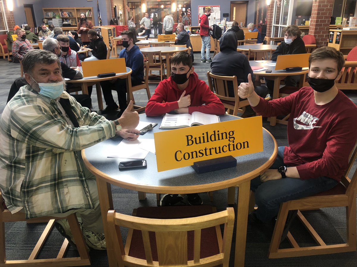 Tonya_Fleming1's tweet photo. The interest in Career and Technical Education is happening at Spring Mills High School! Good luck to all of our SMHS students who interviewed with James Rumsey Technical Institute.@JamesRumseyTech @SMHS_Official @JasonKamlowsky @PKMsupt @BerkCoSchoolsWV https://t.co/UF9HaWAF2W