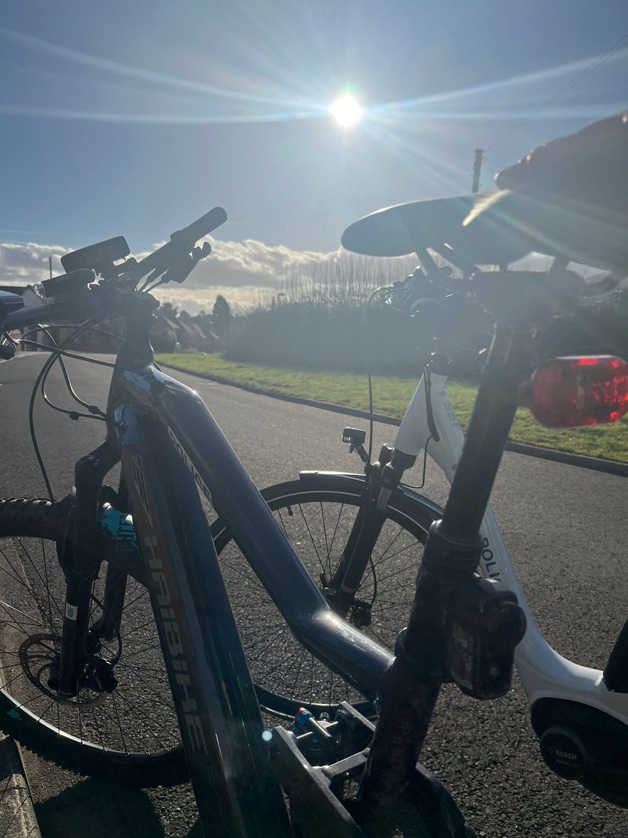 MalvernCops's tweet photo. A day of cycle patrol around Pickersleigh and Chase by PC Olczak and PC Heaton. #opclosepass #malverncops #malvern #NeighbourhoodPolicing https://t.co/D4q4lWMDxO