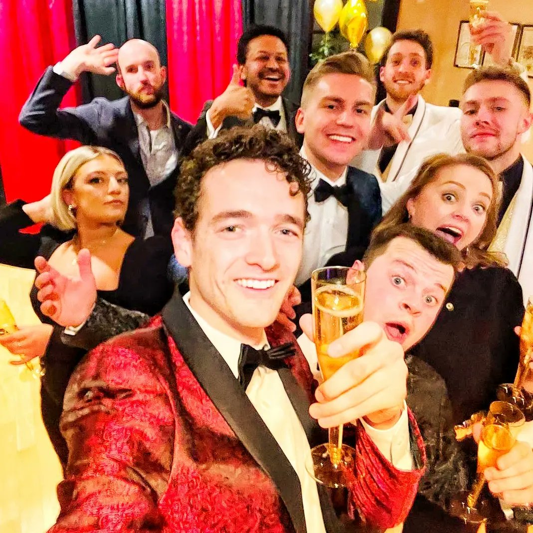 joe_bonilla's tweet image. Tonight at 8 p.m. and streamed from beautiful Downtown #Albany, tune in to the first-ever #GoldenButtonAwards on @TwoButtonsDeep. Who takes home some hardware and who will be Personality of the Year? One way to find out - tune in via 2BD on social.
#ButtonByButton