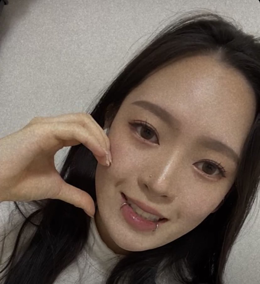 _chaapp's tweet photo. 혜빈양 귀여움 치사량 초과. https://t.co/rUCyjZvEDm