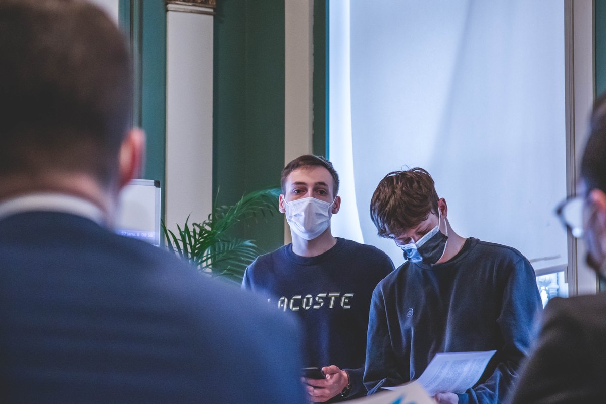 iseg_strasbourg's tweet photo. #DigitalDays 🚀

🔎 C'était la dernière ligne droite pour nos étudiants de 1ère année aujourd'hui ! 💪 Les jurys ont découvert les travaux réalisés sur le thème : Pure Player ! https://t.co/8u8uyw6KfN