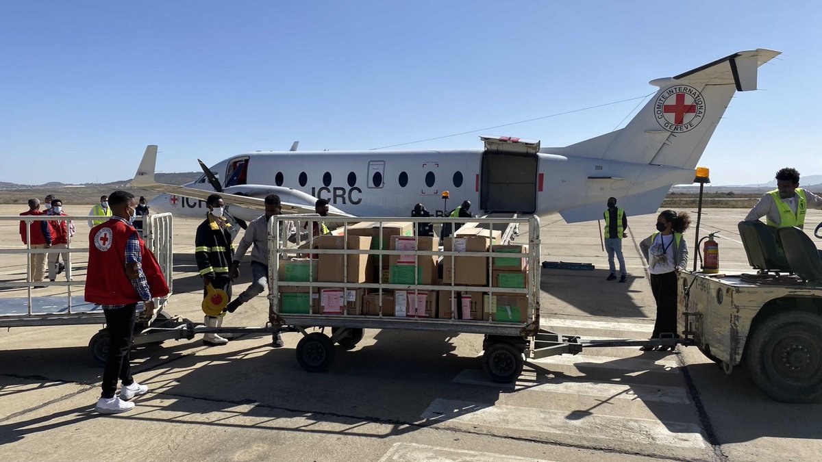 ICRCEthiopia's tweet photo. #Ethiopia: Today, our flight delivered the second round of urgently needed medical supplies to #Tigray region capital, Mekelle. https://t.co/6nZoHxqGyK