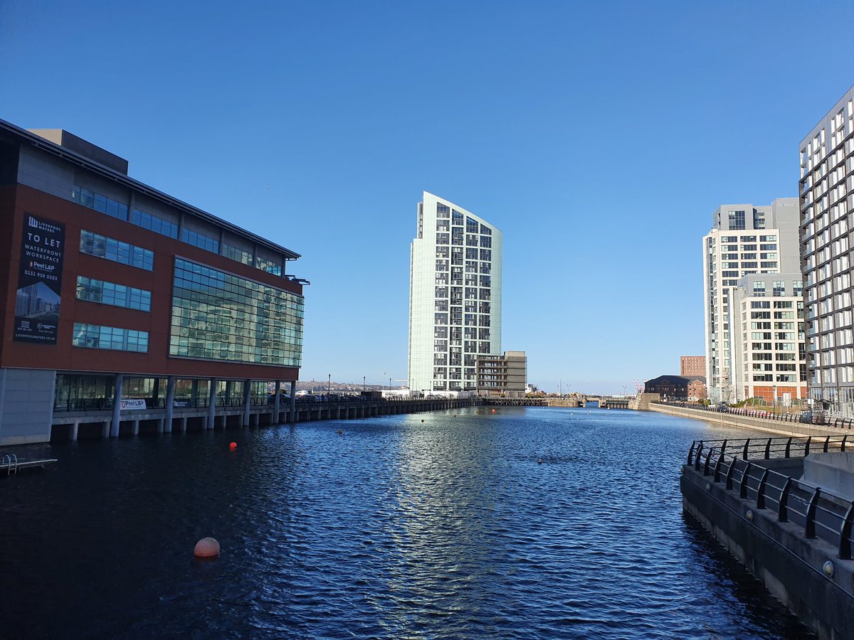 palaemon_divers's tweet image. Back in the dive centre today for a tidy up and reshuffle after the open day, and what a day #liverpool is giving us 😍

The sun is out, its feeling warmer and daily dives in the beautiful Princes Dock are just around the corner🤿🌞

#learntodive #learntoscuba #liverpoolbusiness