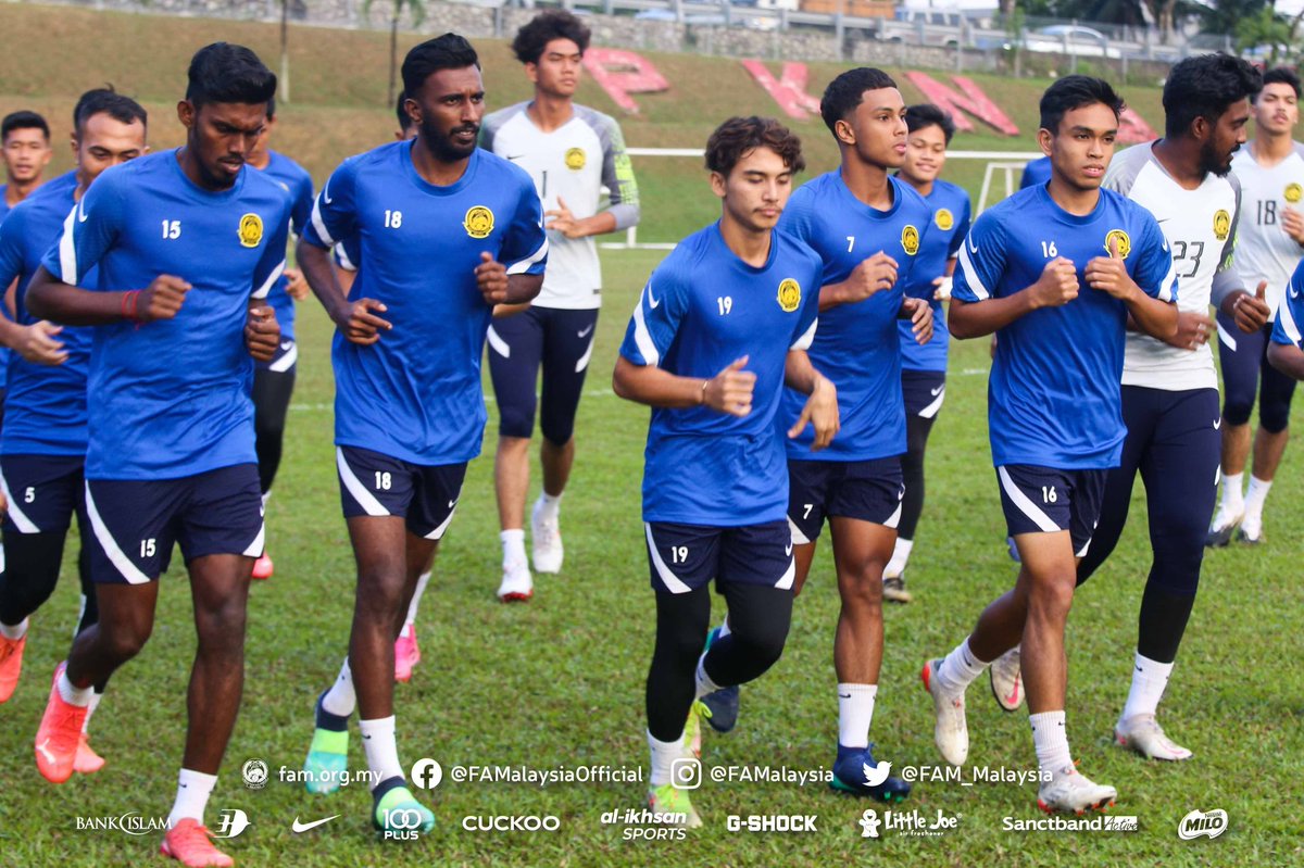 FAM_Malaysia's tweet photo. Harimau Malaya B-23 Mula Latihan Pusat Menjelang Kejuaraan B-23 AFF 2022 Di Phnom Penh, Kemboja

Baca penuh di ▶️ https://t.co/pwBIWmlOSv

#FAM #HarimauMalaya #AFFU23 https://t.co/0k7WPCHJyd