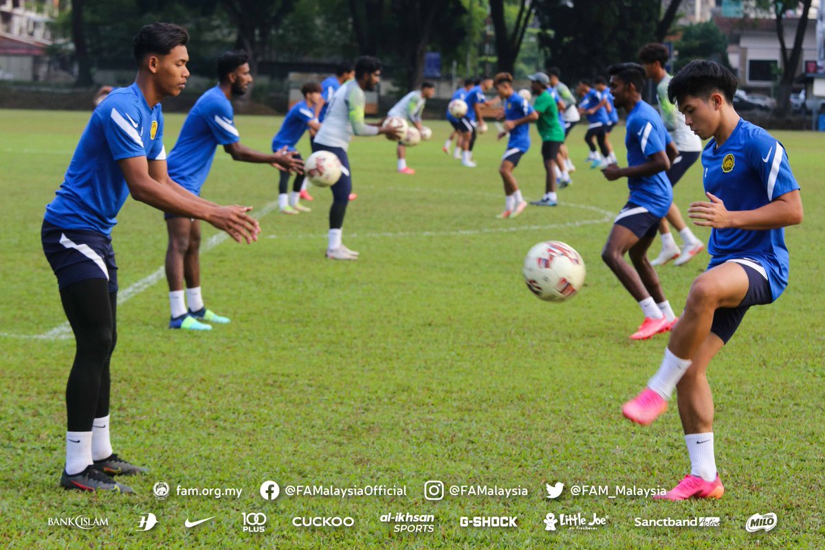 FAM_Malaysia's tweet photo. Harimau Malaya B-23 Mula Latihan Pusat Menjelang Kejuaraan B-23 AFF 2022 Di Phnom Penh, Kemboja

Baca penuh di ▶️ https://t.co/pwBIWmlOSv

#FAM #HarimauMalaya #AFFU23 https://t.co/0k7WPCHJyd