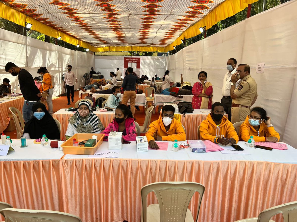 RahoolNKanal's tweet photo. I congratulate Mumbai Police Zone 9 @BKScitizengroup Adv @KumarNichani Adv @trivan205 @RahulSRohra #BloodTaskForce for organising up Mega Blood Donation Camps at Santacruz West & Versova Police Station for supporting over 2300 Thalassic Children in Mumbai… thank you team 🙏 https://t.co/WMSxbBKDzT