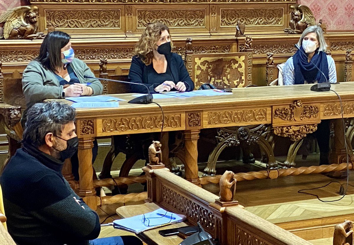 imasmallorca's tweet photo. 🤝Refermam la coordinació interinstitucional contra l'explotació sexual infantil a la Comissió Insular d’#ESCIA
🚻Un ens únic a l’Estat on hem analitzat iniciatives posades en marxa per prevenir i perseguir el delicte i protegir els infants exposats
ℹ️ https://t.co/VRhqiTZa9s https://t.co/NWMMVPpRFM