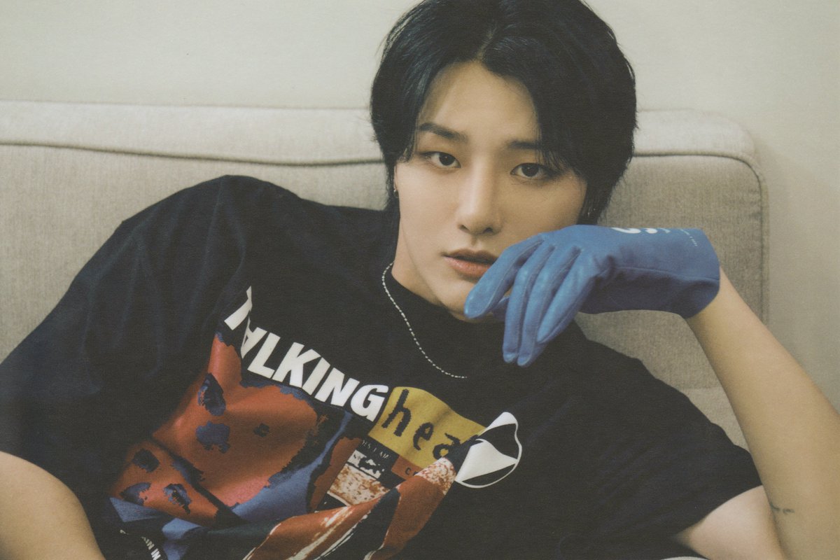 Woodz_Scans's tweet photo. 2022 Season's Greetings : READY-TO 엽서 스캔

#WOODZ #조승연 https://t.co/73eDHRWd5g