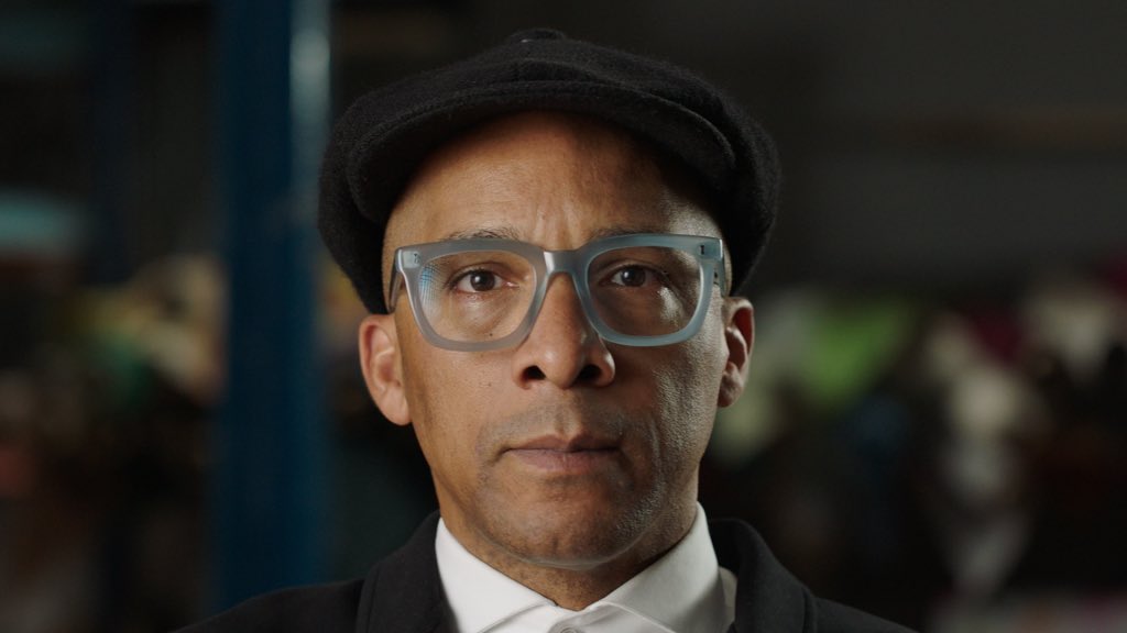 AmberFoundation's tweet image. Over 7 million adults in the UK struggle with reading.

This is just one of the statistics included on &apos;Jay Blades: Learning to Read at 51&apos; on @BBC One last night.

Brilliant programme which should help break down the stigma of adult illiteracy. 👏👏

#JayBladesLearningToReadAt51