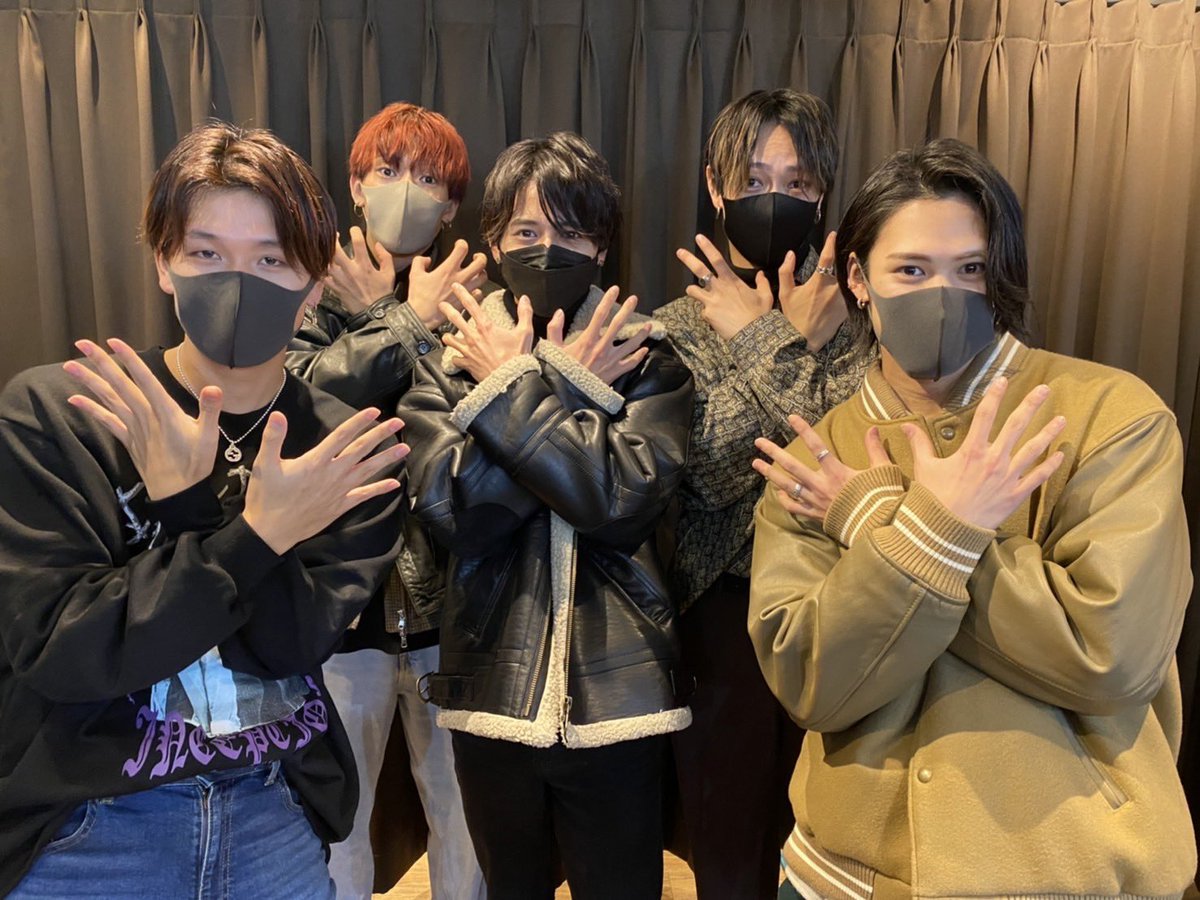 SHOJI_N0NAME's tweet image. 単独ライブにお越しいただきありがとうございました！！！
一緒に最高のLIVEを作ってくれたPRIZE-OUT本当にありがとう🔥
コラボも最高でトータル全部楽しかった！！！
#のーねーむ 
#PRIZE_OUT