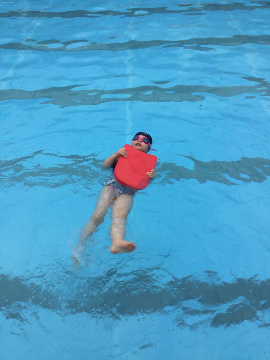 Nursery have been making a splash this week as they build up their confidence in the pool and begin learning how to swim on their back! #EYFS #Swimming