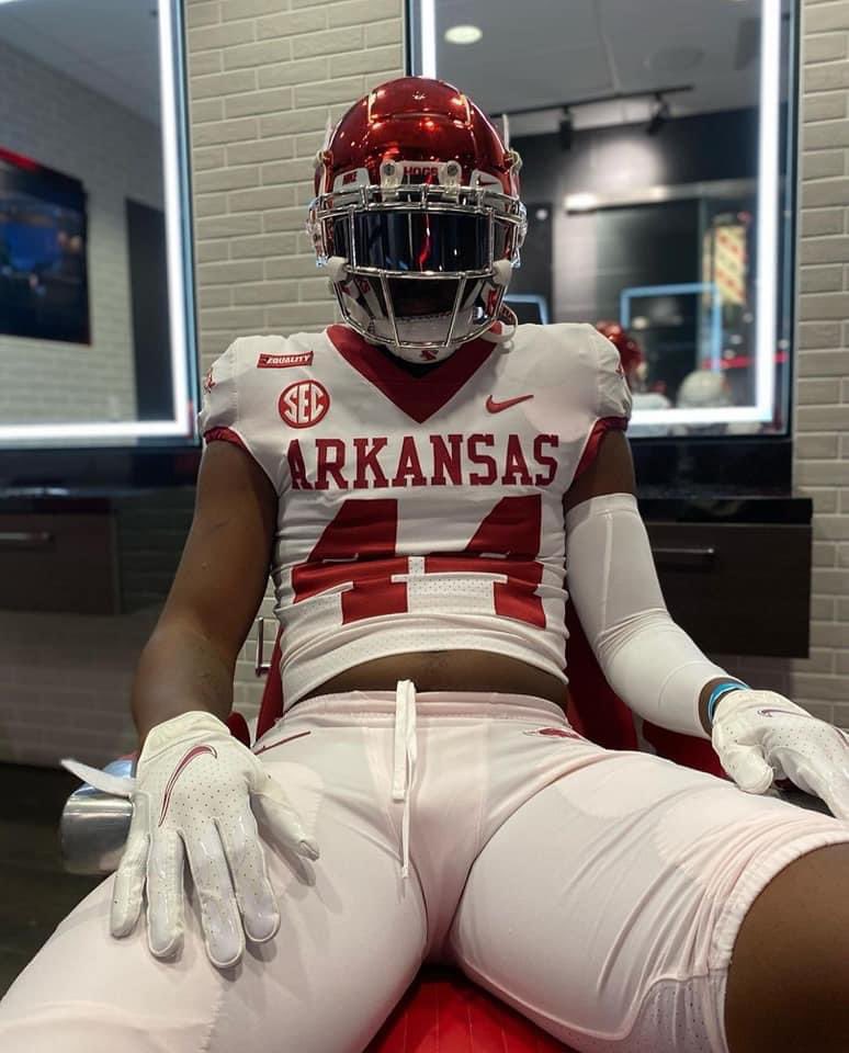 JayMeadors's tweet photo. We’re baaaack ! “Who’s Up Next “ W/ @fitzhill on @1037TheBuzz  at 7pm.

@QuincyRhodesJr3 Update 
@tyson_mccarroll Sleeper 2023 

We want to shine a light on our young people.  Send me your best and brightest from around the state of ARK. ￼ 

#RecruitArkansas #ApexPredatorsOnly https://t.co/3QDiXQHuLS