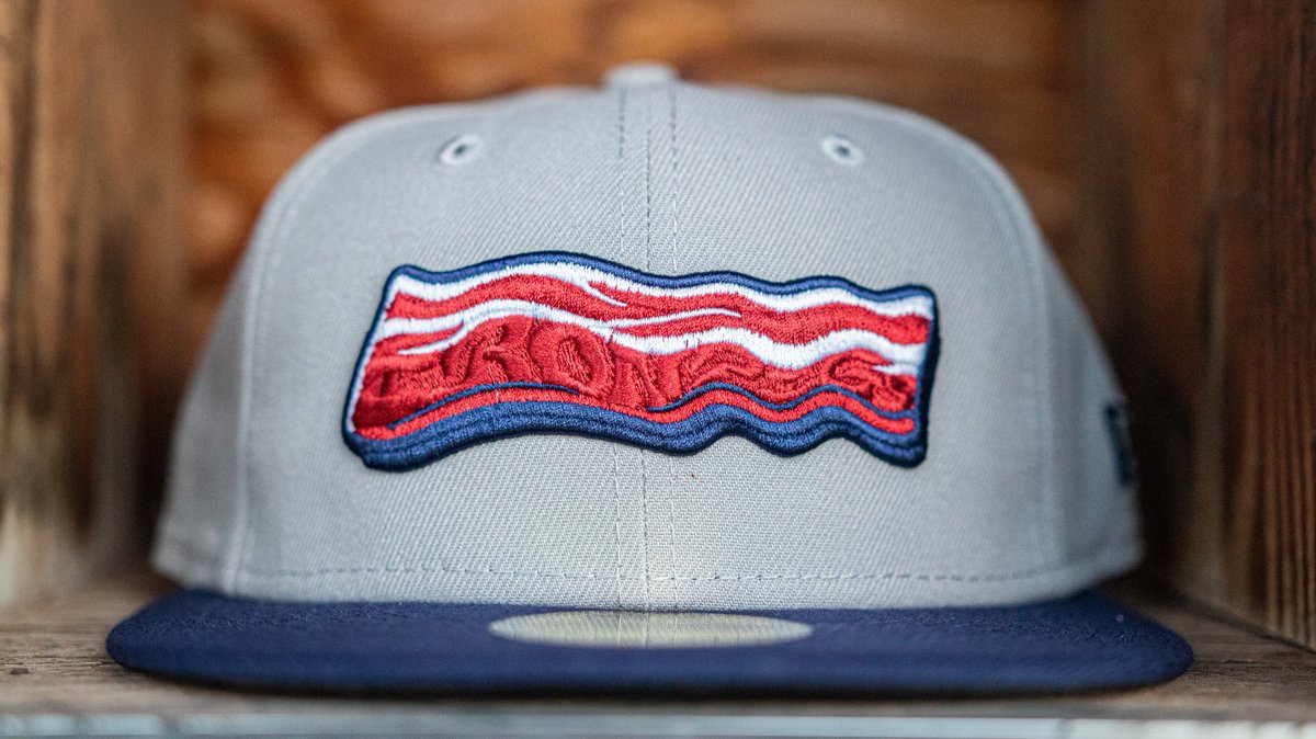 IronPigs's tweet photo. RT if you own a ‘Pigs hat 🐽🥓

#OinkOn https://t.co/ABGOO7CTbe