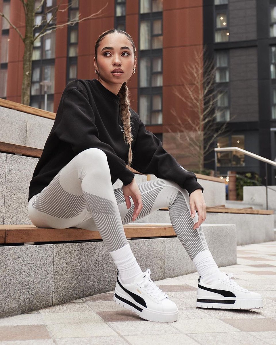 NewportRetailPk's tweet photo. Look Uber stylish with Pumas chunky sole Iconic Formstrip, available at @JDWomen @JDSports https://t.co/fTYjdDiXmH