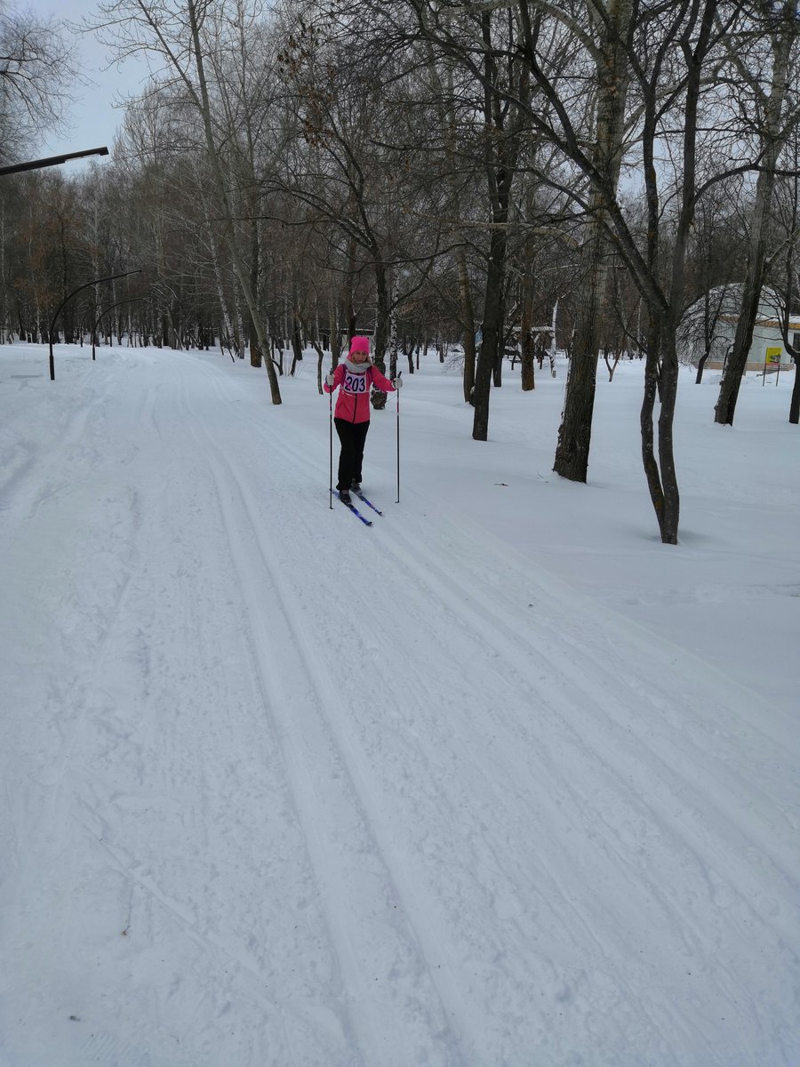На прошедшей неделе в Парке культуры и отдыха прошел "Единый день выполнения норматива ГТО по лыжным гонкам".
Все желающие смогли принять участие в прохождении испытания, пополнить свои рекорды и еще на один шаг приблизится к заветному знаку отличия ГТО.

#Отрадный_Спортград
#ГТО