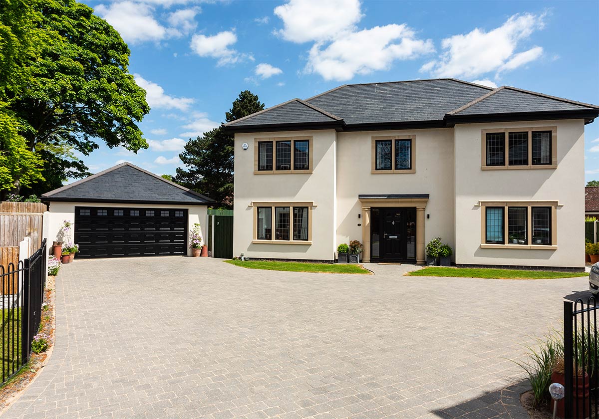 DanumHomes's tweet image. Coppice Close 🏡

Another #ThrowbackThursday from our portfolio - this stylish and individually built property boasts modern features and spacious accommodation to the highest standard.

#ExcellenceinBuild #NewBuildDevelopment