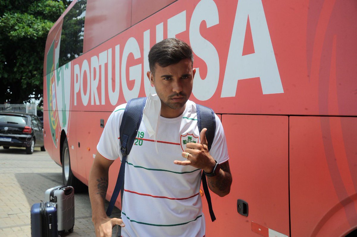 Lusa_Oficial's tweet photo. A LUSA CHEGOU! 🦁❤️💚
📍Estádio Ítalo Mário Limongi - Indaiatuba
📸 Dorival Rosa | Portuguesa
#PRIxPOR #SomosLusa #1920 #SãoCristóvãoSaúde #EstrellaGalícia #Euro17 #Graal #EstrelaBet #BancoLusoBrasileiro #Busscar #MgContécnica #Semacaso #CellulaMater https://t.co/vWSM9vIm4u