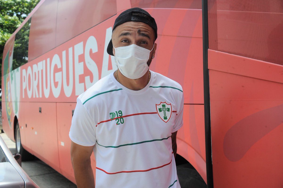 Lusa_Oficial's tweet photo. A LUSA CHEGOU! 🦁❤️💚
📍Estádio Ítalo Mário Limongi - Indaiatuba
📸 Dorival Rosa | Portuguesa
#PRIxPOR #SomosLusa #1920 #SãoCristóvãoSaúde #EstrellaGalícia #Euro17 #Graal #EstrelaBet #BancoLusoBrasileiro #Busscar #MgContécnica #Semacaso #CellulaMater https://t.co/vWSM9vIm4u