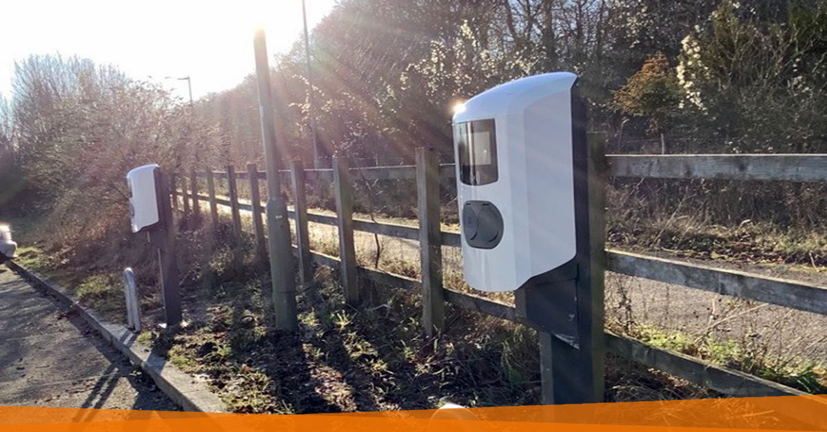 jojusolar's tweet photo. We love how these charge points seem to bask in the sunlight ☀️
#throwbackthursday #electricvehicles #ev #evcharger #evcharging #evinstall #alfen #goelectric #greenfuture #jojucharging https://t.co/Fn92lsvqyJ