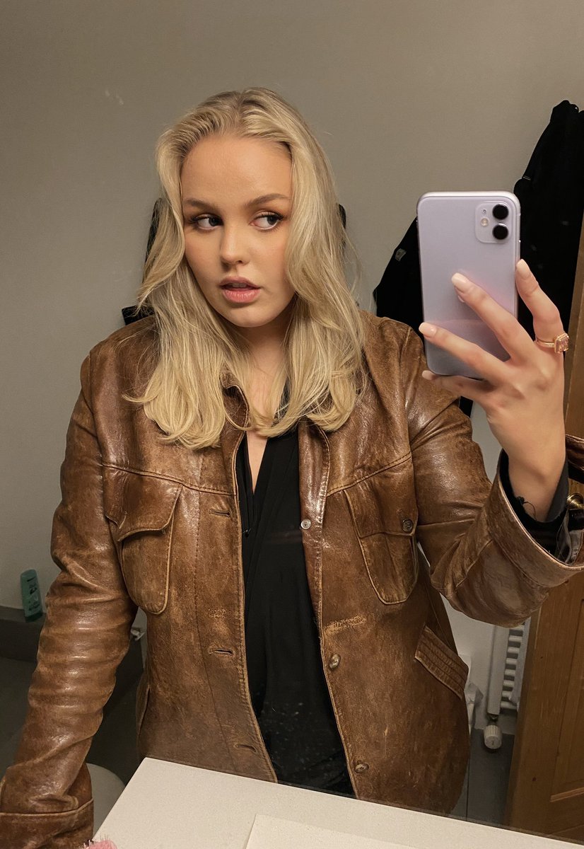 Hannah Montana (@verzlhoe) on Twitter photo 