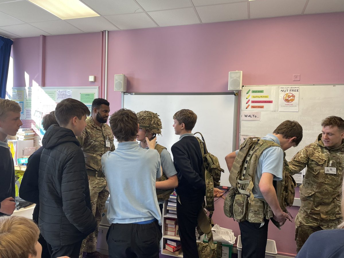 Year 10’s <a href="/FraminghamEarl/">Framingham Earl High School</a> had a great morning finding out about all the different job roles and progression routes in the Army. #careers #ARMY