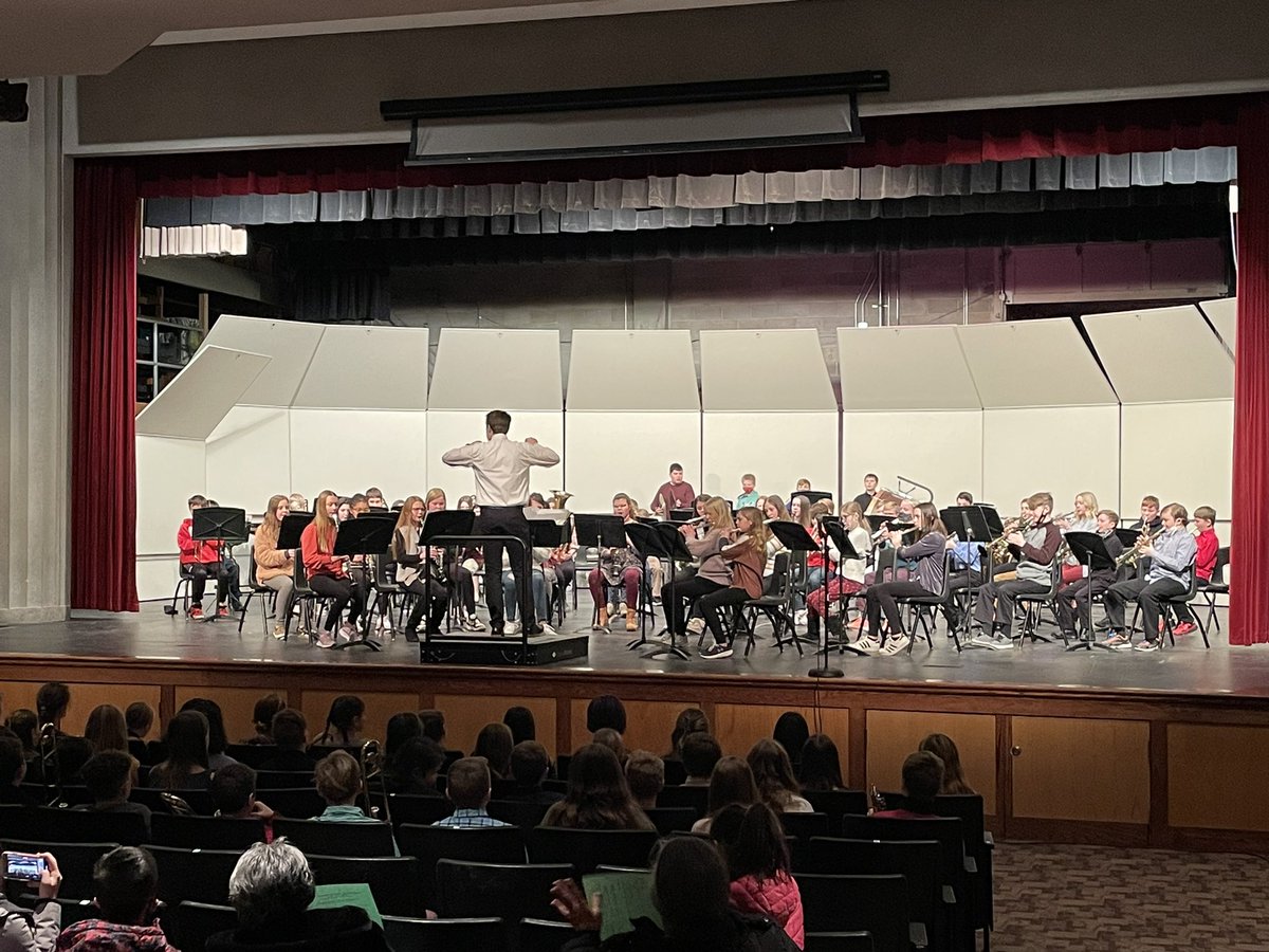 CFHSBand's tweet photo. Performances and clinics are underway with the Southside 6th grade band directed by Mr. Amsberry, and with the Northside 6th grade band directed by Mrs. Davis. Clinicians are Dr. Galyen from @UNI_SOM and Mr. Lang from Independence. #TigerPride https://t.co/TPt12FU4LX
