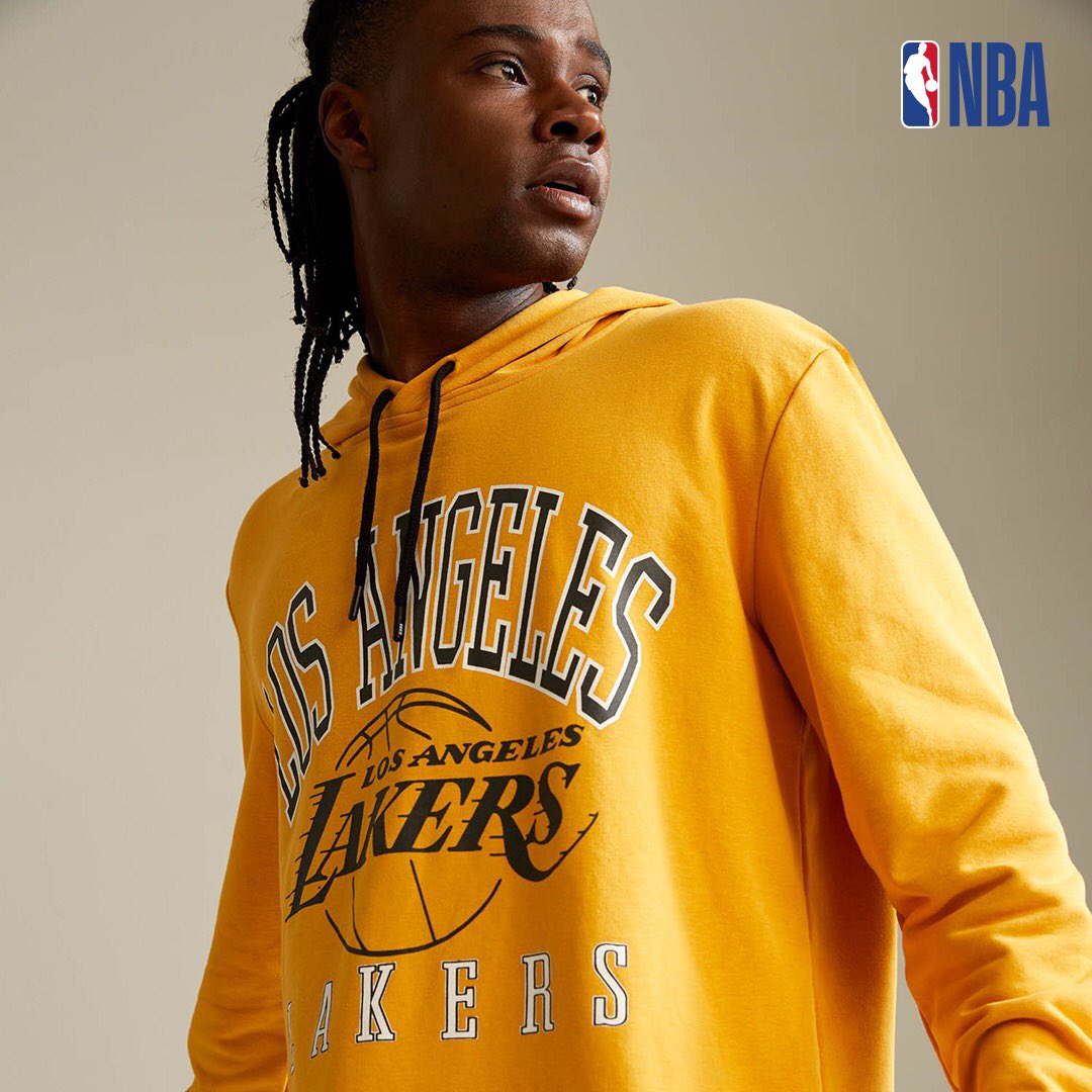 DeFacto’dan #Fit stiline dinamik bir dokunuş! 🤩 NBA lisanslı, Los Angeles Lakers baskılı sweatshirt linki hikayemde! 😎 #LALakers #NBA #Lisanslı

Sweatshirt:🔎W6380
Eşofman Altı:🔎W6491