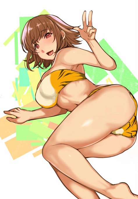 人妻虎柄ビキニ 